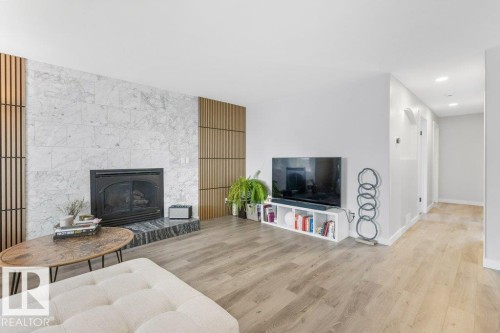 67 Arlington Drive, St. Albert, AB 