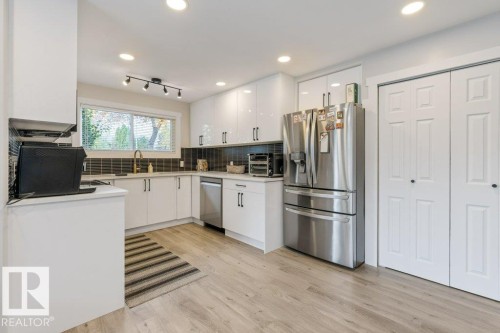 67 Arlington Drive, St. Albert, AB 