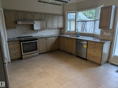 11110 University Avenue Nw, Edmonton, AB 