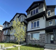 5239 - 5245 21A Avenue SW  Edmonton, AB T6X 1X5