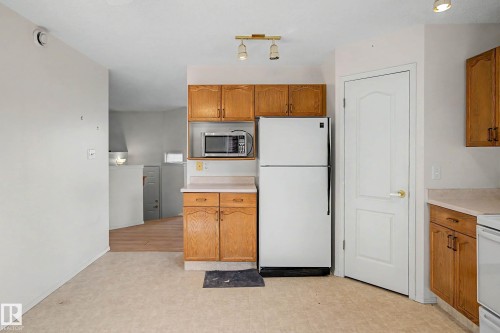 18411 77 Avenue Nw, Edmonton, AB 