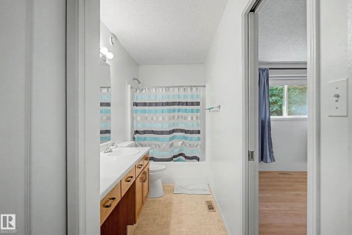 18411 77 Avenue Nw, Edmonton, AB 