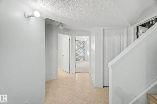 18411 77 Avenue Nw, Edmonton, AB 