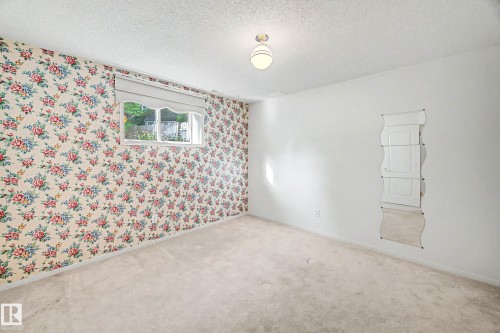 18411 77 Avenue Nw, Edmonton, AB 