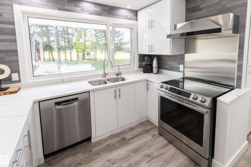 21557 Wye Road, Rural Strathcona County, AB 