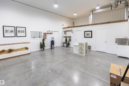 21557 Wye Road, Rural Strathcona County, AB 