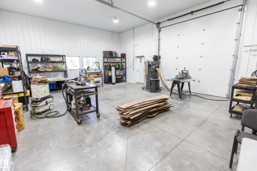 21557 Wye Road, Rural Strathcona County, AB 