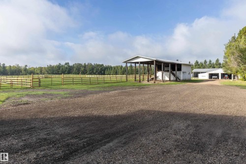 21557 Wye Road, Rural Strathcona County, AB 