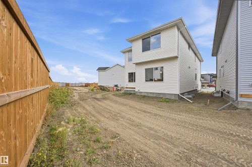 19004 20 Avenue Nw, Edmonton, AB 