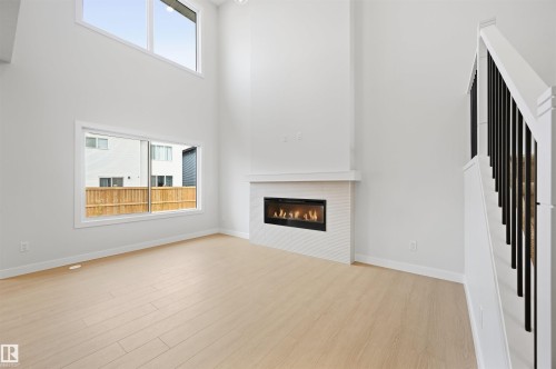 19004 20 Avenue Nw, Edmonton, AB 