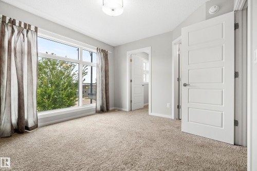 8322 Chappelle Way Sw, Edmonton, AB 