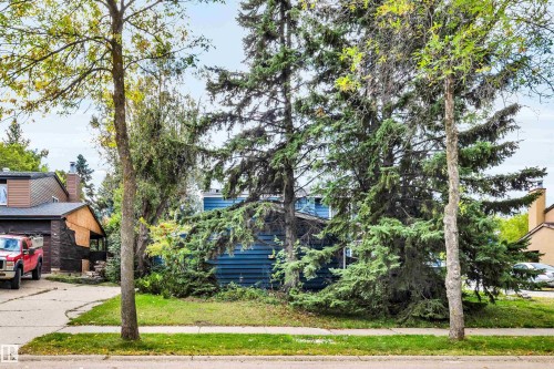 67 Woodlands Road, St. Albert, AB 