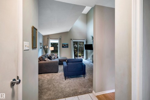 67 Woodlands Road, St. Albert, AB 