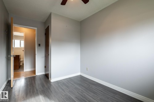 8836 150 Avenue Nw, Edmonton, AB 