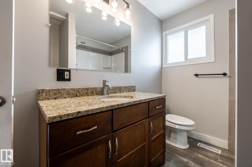 8836 150 Avenue Nw, Edmonton, AB 