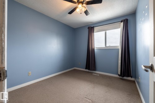 8836 150 Avenue Nw, Edmonton, AB 