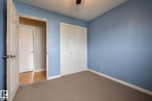 8836 150 Avenue Nw, Edmonton, AB 