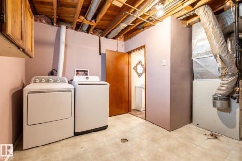8836 150 Avenue Nw, Edmonton, AB 