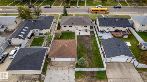 8836 150 Avenue Nw, Edmonton, AB 