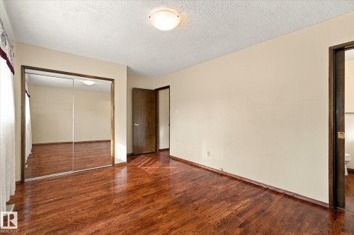7612 40 Avenue Nw, Edmonton, AB 