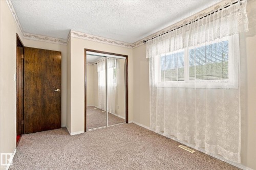 7612 40 Avenue Nw, Edmonton, AB 
