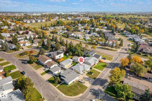 7612 40 Avenue Nw, Edmonton, AB 