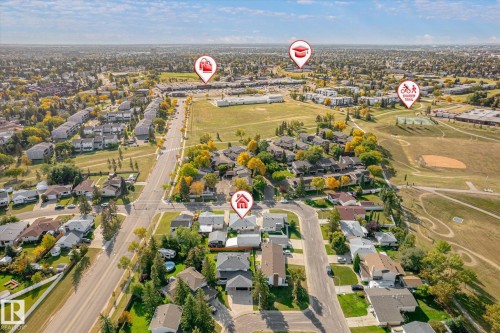 7612 40 Avenue Nw, Edmonton, AB 