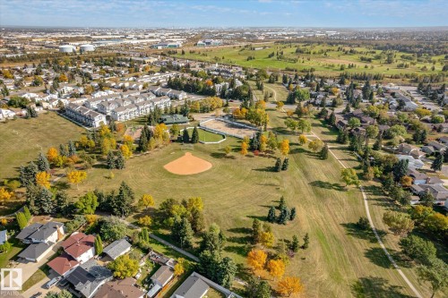 7612 40 Avenue Nw, Edmonton, AB 