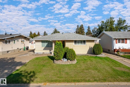 7612 40 Avenue Nw, Edmonton, AB 