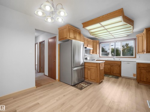 10307 135 Avenue Nw, Edmonton, AB 