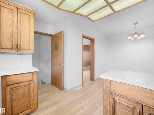 10307 135 Avenue Nw, Edmonton, AB 