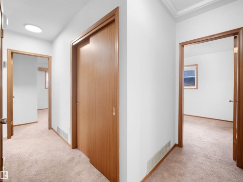 10307 135 Avenue Nw, Edmonton, AB 