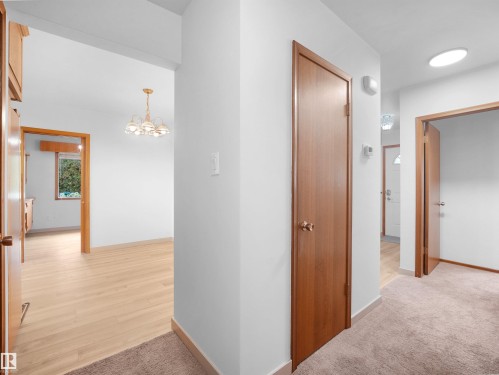 10307 135 Avenue Nw, Edmonton, AB 