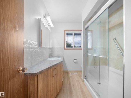 10307 135 Avenue Nw, Edmonton, AB 