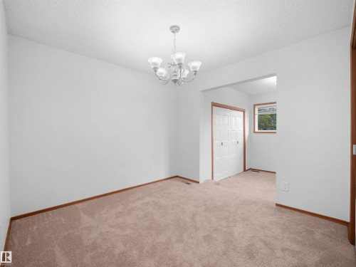 10307 135 Avenue Nw, Edmonton, AB 