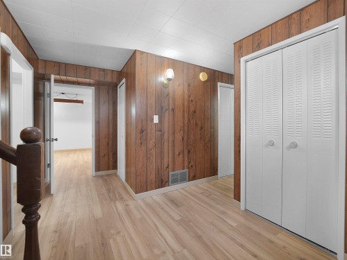 10307 135 Avenue Nw, Edmonton, AB 