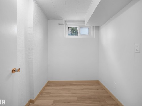 10307 135 Avenue Nw, Edmonton, AB 