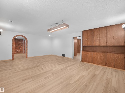 10307 135 Avenue Nw, Edmonton, AB 
