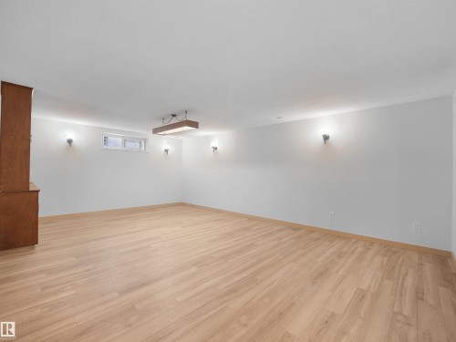 10307 135 Avenue Nw, Edmonton, AB 