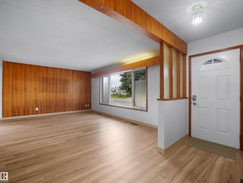 10307 135 Avenue Nw, Edmonton, AB 