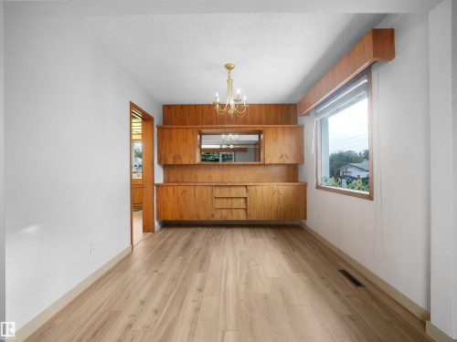 10307 135 Avenue Nw, Edmonton, AB 