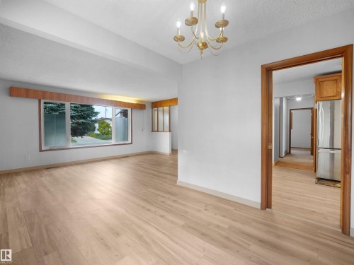 10307 135 Avenue Nw, Edmonton, AB 