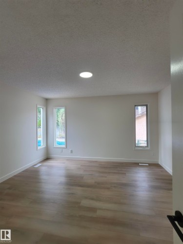 4440 32 Street Nw, Edmonton, AB 