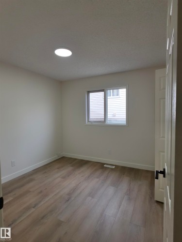 4440 32 Street Nw, Edmonton, AB 