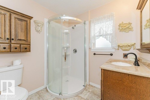 4809 54 Street, Bruderheim, AB 