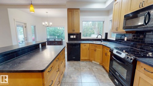 163 Caldwell Way Nw, Edmonton, AB 