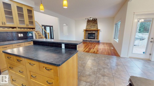 163 Caldwell Way Nw, Edmonton, AB 