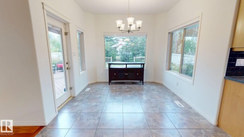 163 Caldwell Way Nw, Edmonton, AB 