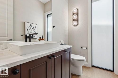 4812 Knight Crescent Sw, Edmonton, AB 