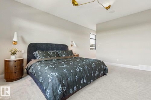 4812 Knight Crescent Sw, Edmonton, AB 